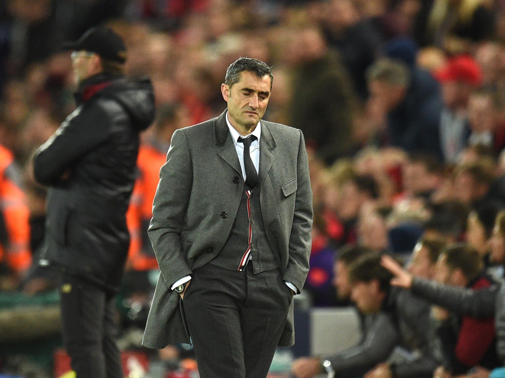 Ernesto Valverde looks on during his side’s defeat