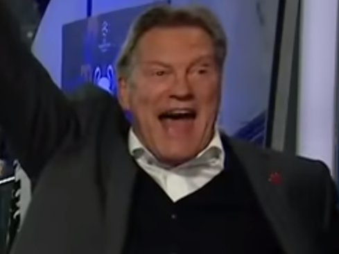 Glenn Hoddle celebrates Spurs winning in Amsterdam