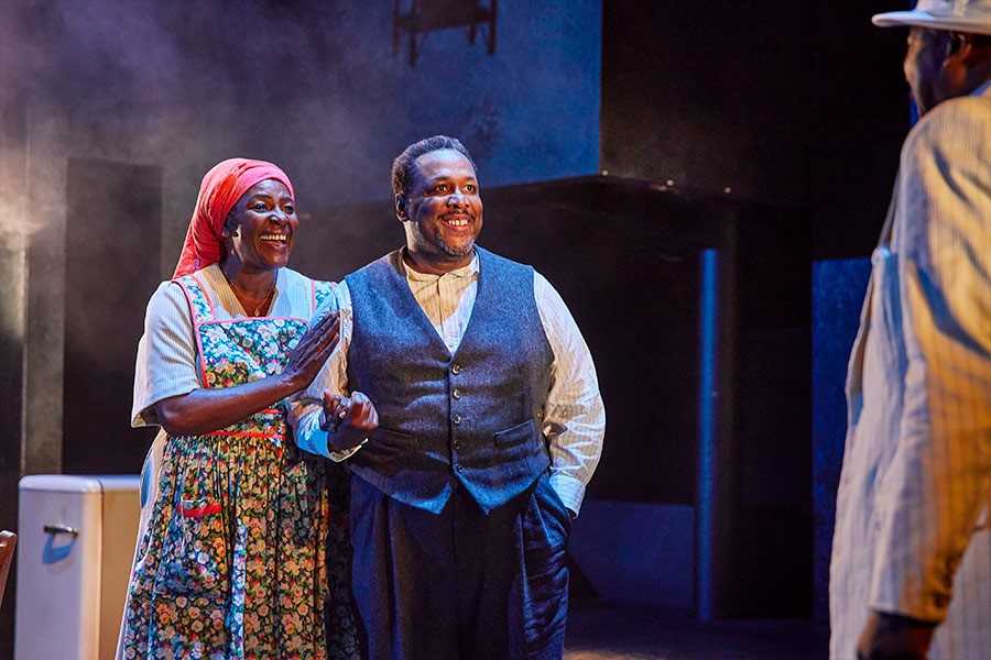 Sharon D Clarke and Wendell Pierce in ‘Death of a Salesman’ (Brinkhoff Moegenburg)