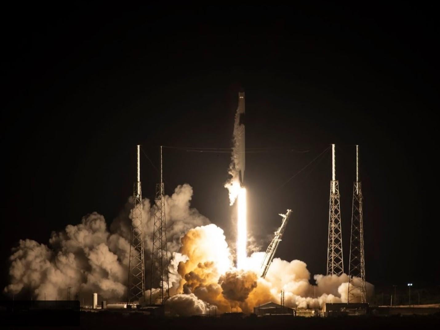 SpaceX plans to launch 60 internet satellites aboard its Falcon 9 rocket