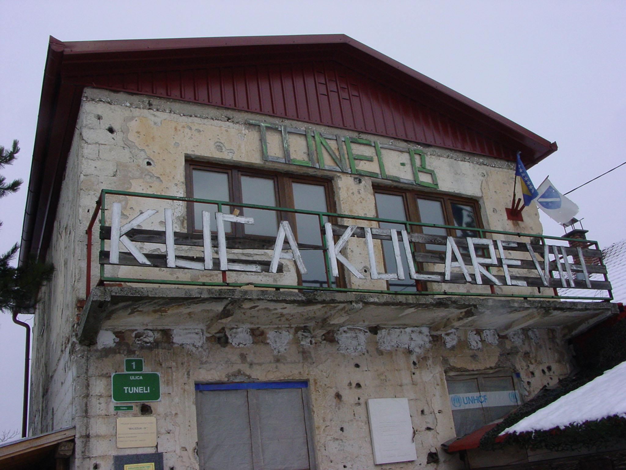 Houses and buildings remain war-town in many parts of the area