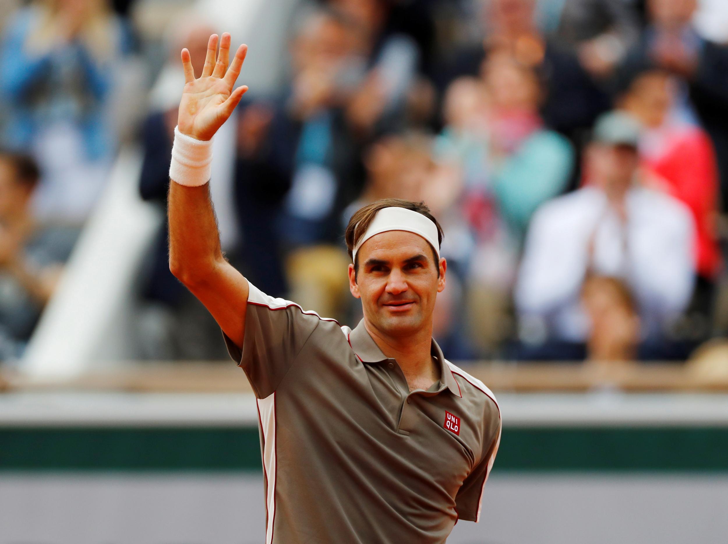 Roger Federer won on his return to Roland Garros