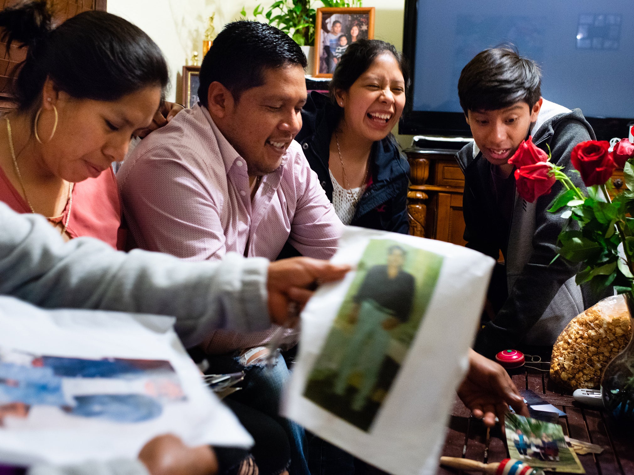 Romero Leon’s family: (L-R) daughter Guillermina Sanchez, son-in-law Abdias Guardian and grandchildren Chelsy and Oswaldo