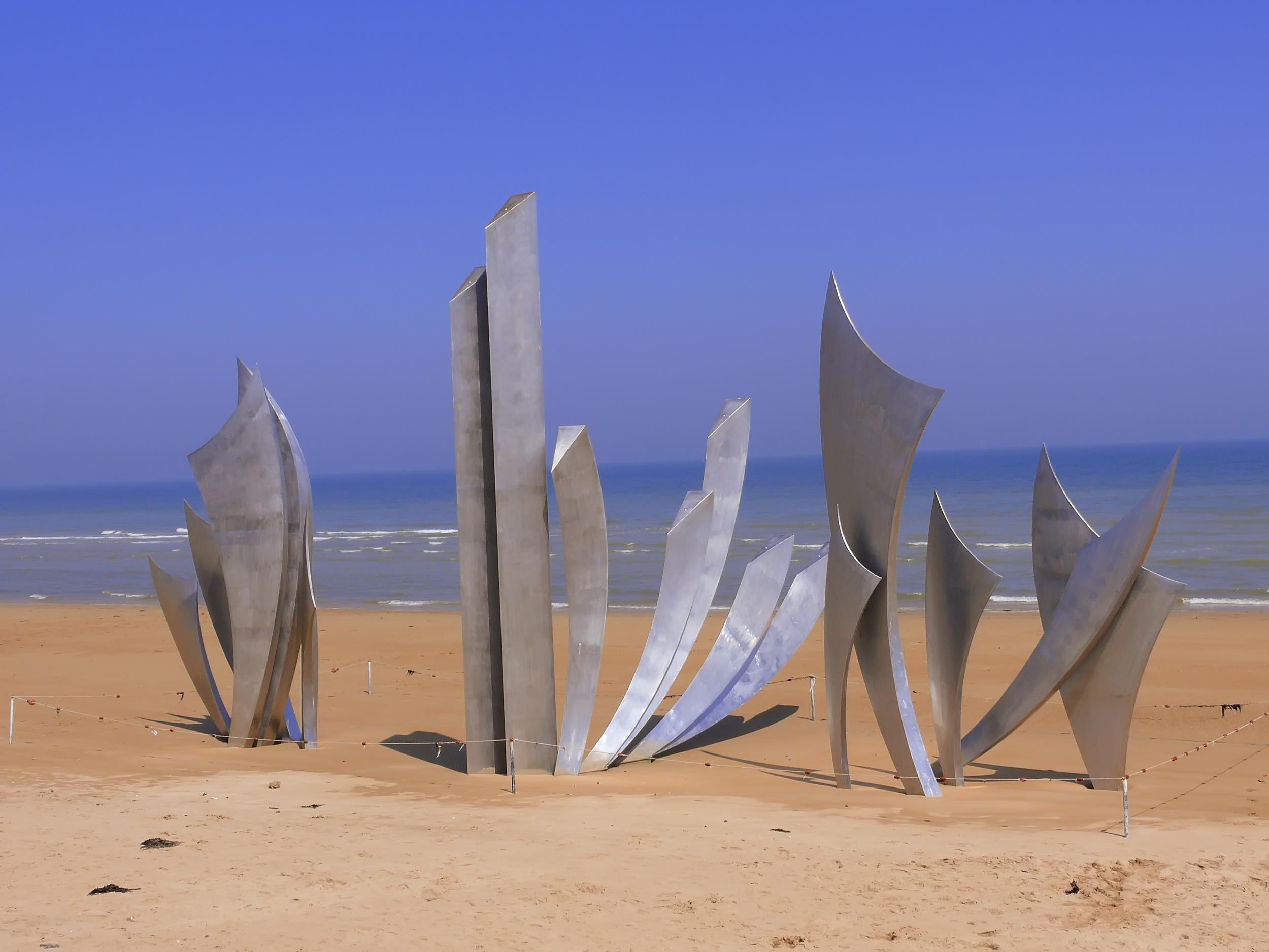 The Les Braves memorial on Omaha beach commemorates those who lost their lives on D-Day