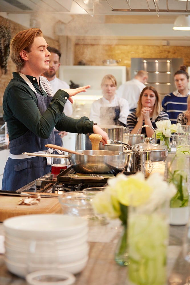 Ryan Riley hosts pop-up Life Kitchen cookery session for cancer patients