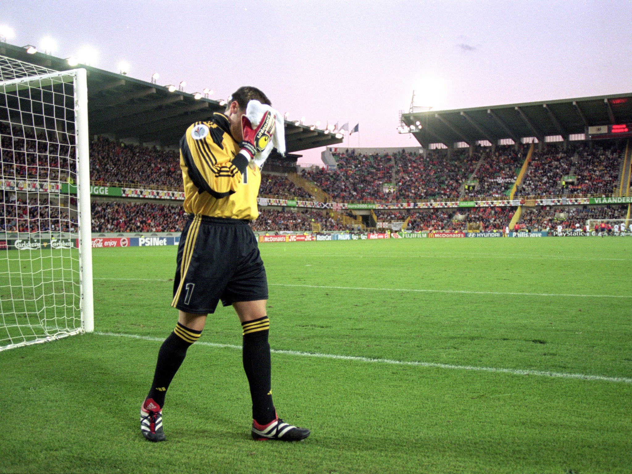 Santiago Canizares know what it feels like to have lost such a final