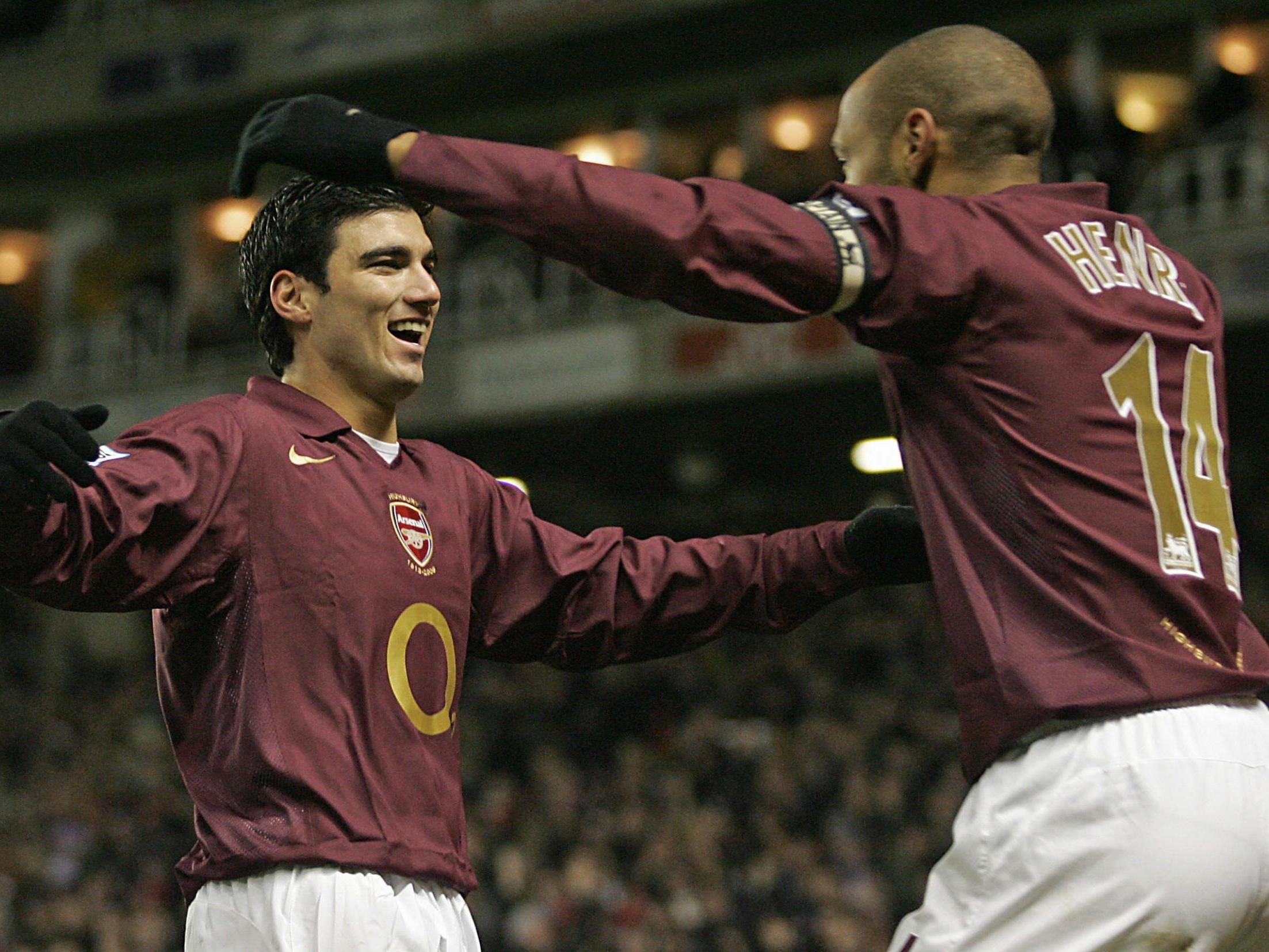 Reyes celebrates with Arsenal teammate Thierry Henry in 2005 (Getty)