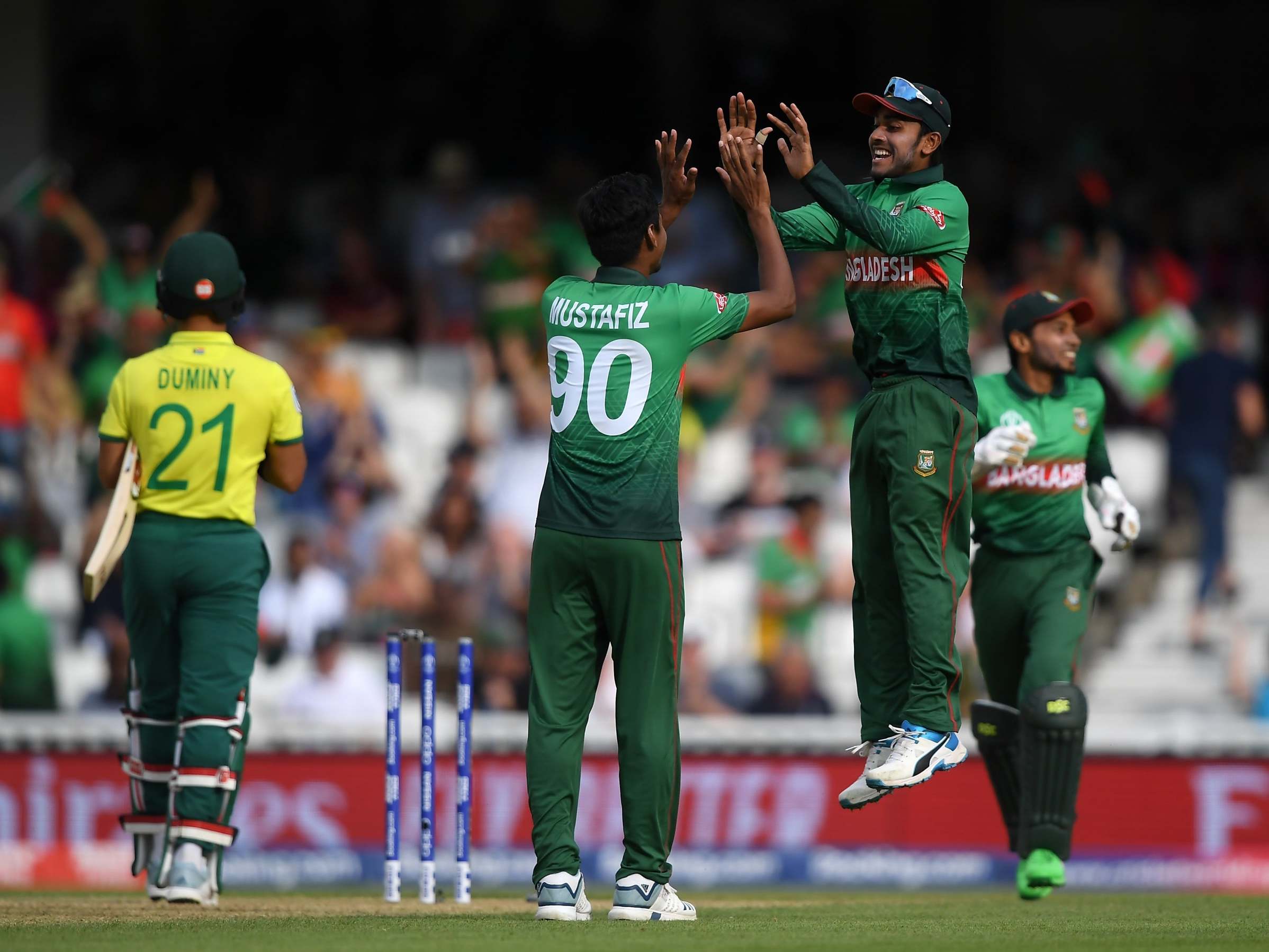 Mustafizur Rahman celebrates the wicket of JP Duminy