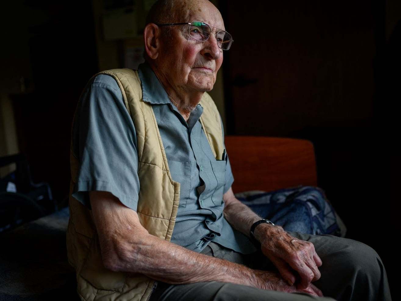 Arden Earll was a 19-year-old army infantry soldier on a mortar team attached to Company H when he landed 75 years ago in the first wave of soldiers on Omaha Beach in Normandy, France, during D-Day