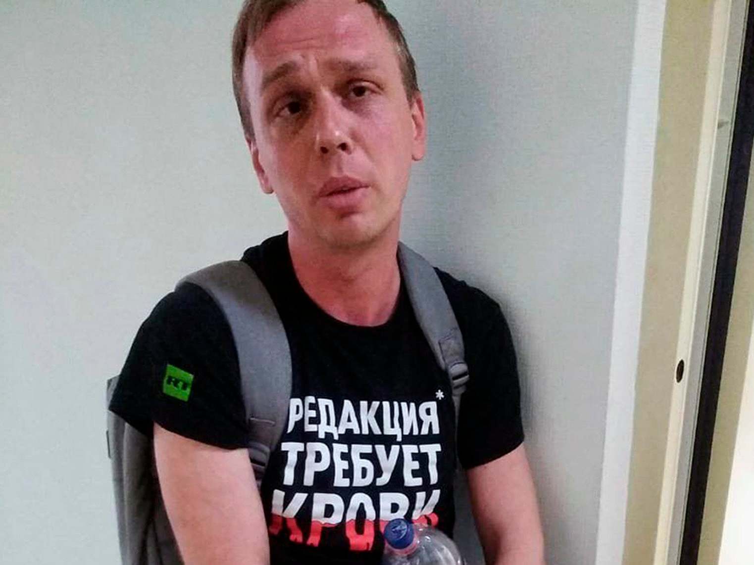 Ivan Golunov at a police station in Moscow in a photo taken and released by Meduza