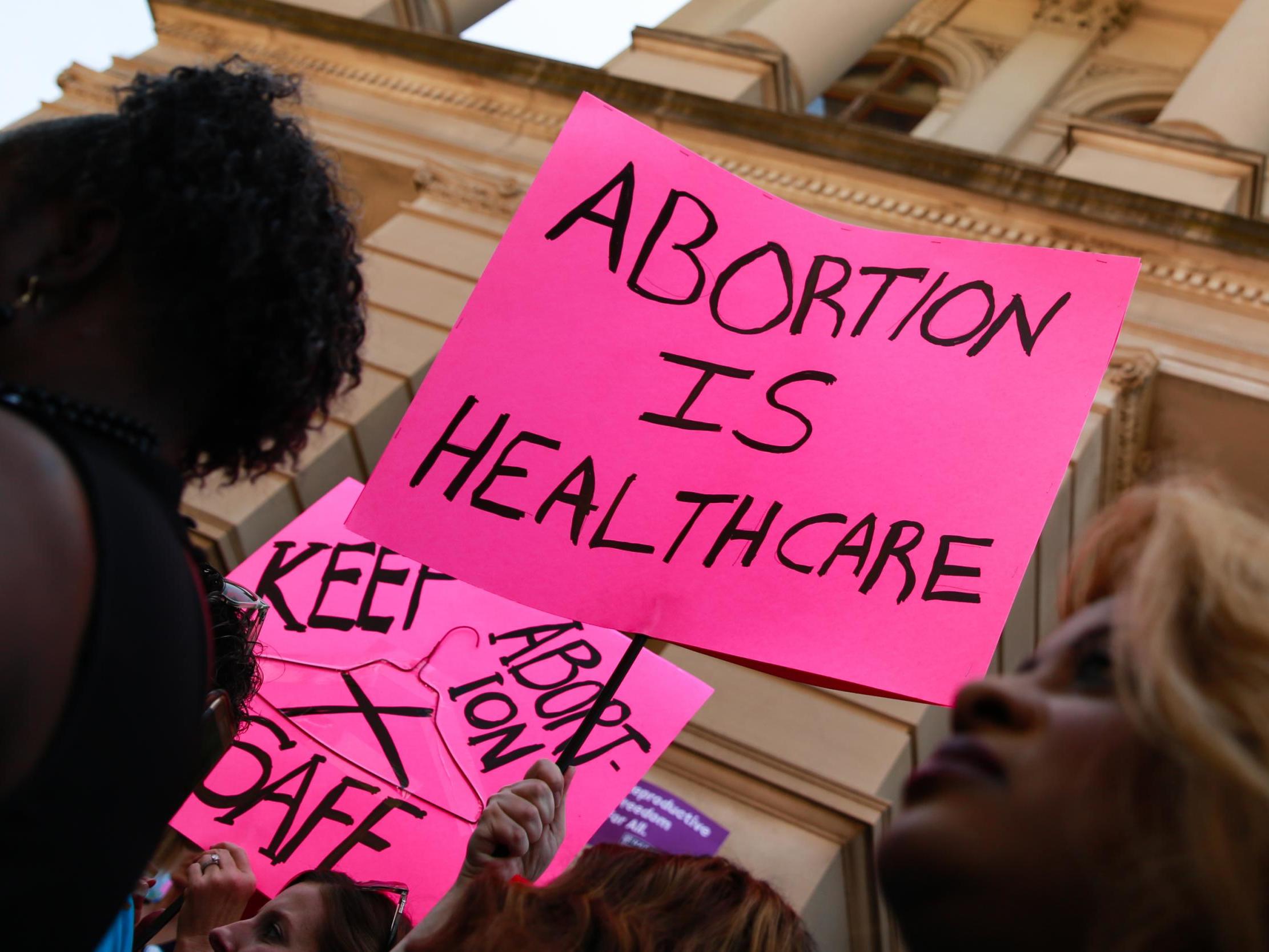 Maine votes to allow non-doctors to perform abortions, potentially increasing access to the procedure