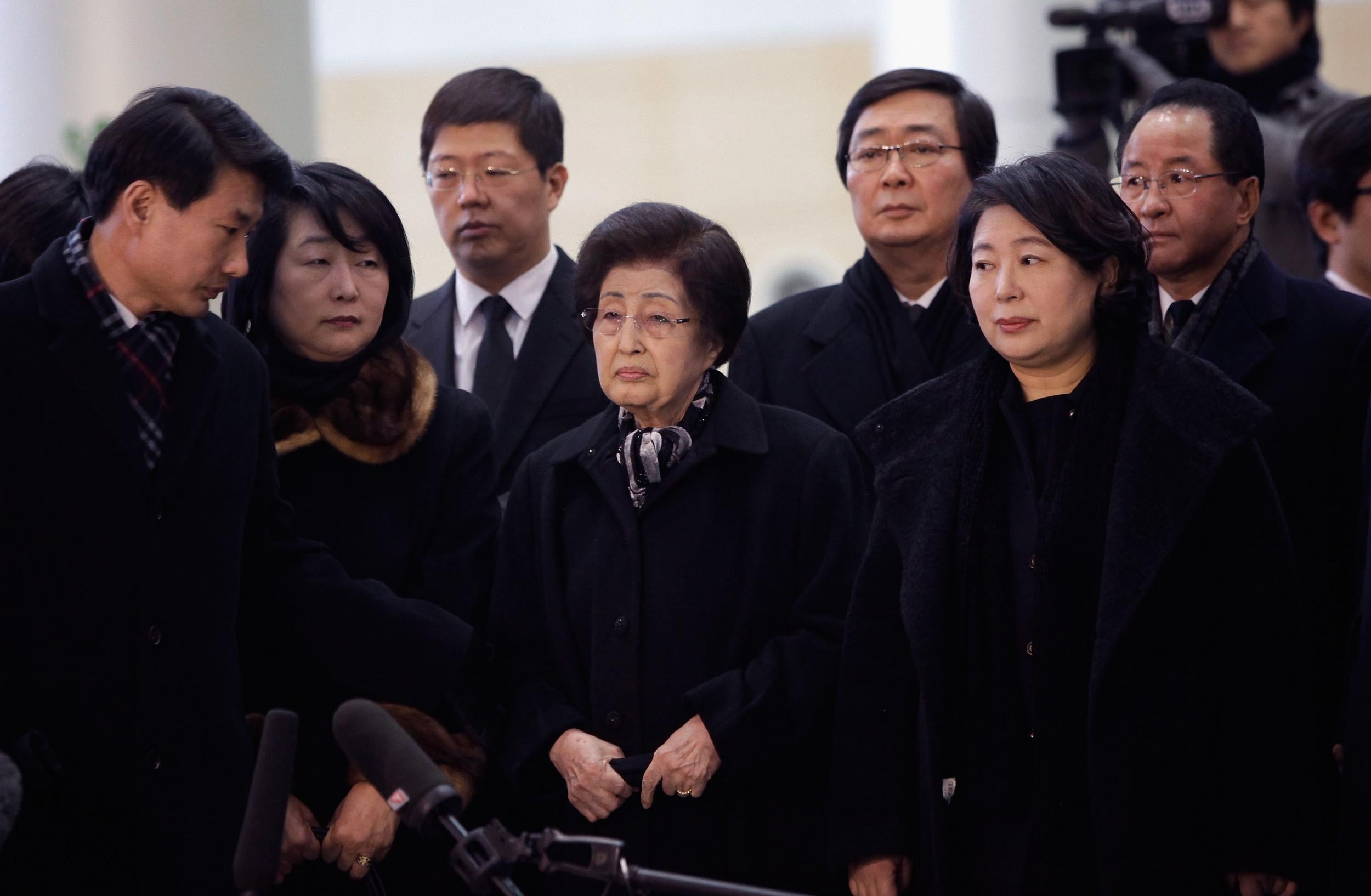 Lee Hee-ho at a press conference in 2015 after returning from North Korea