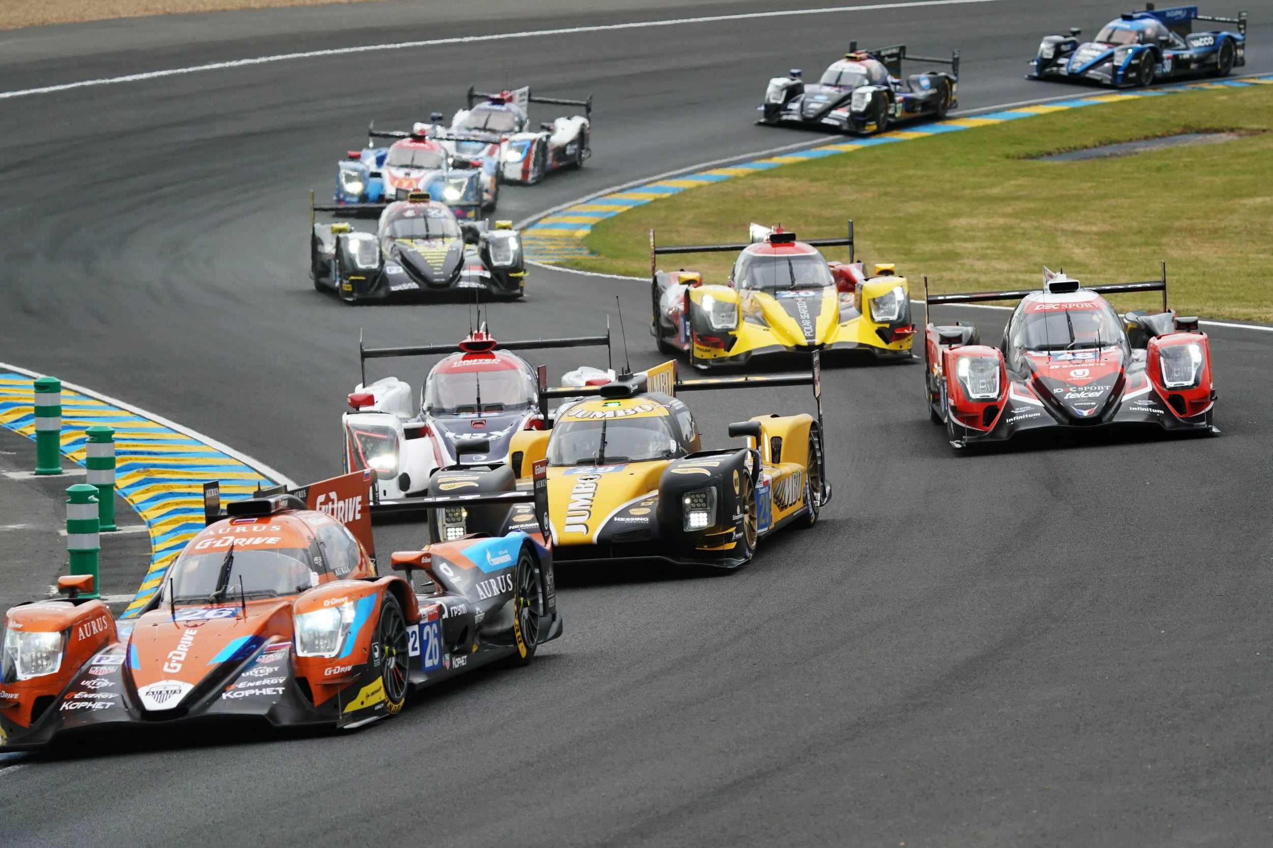 G-Drive lead the LMP2 class ahead of Signatech Alpine