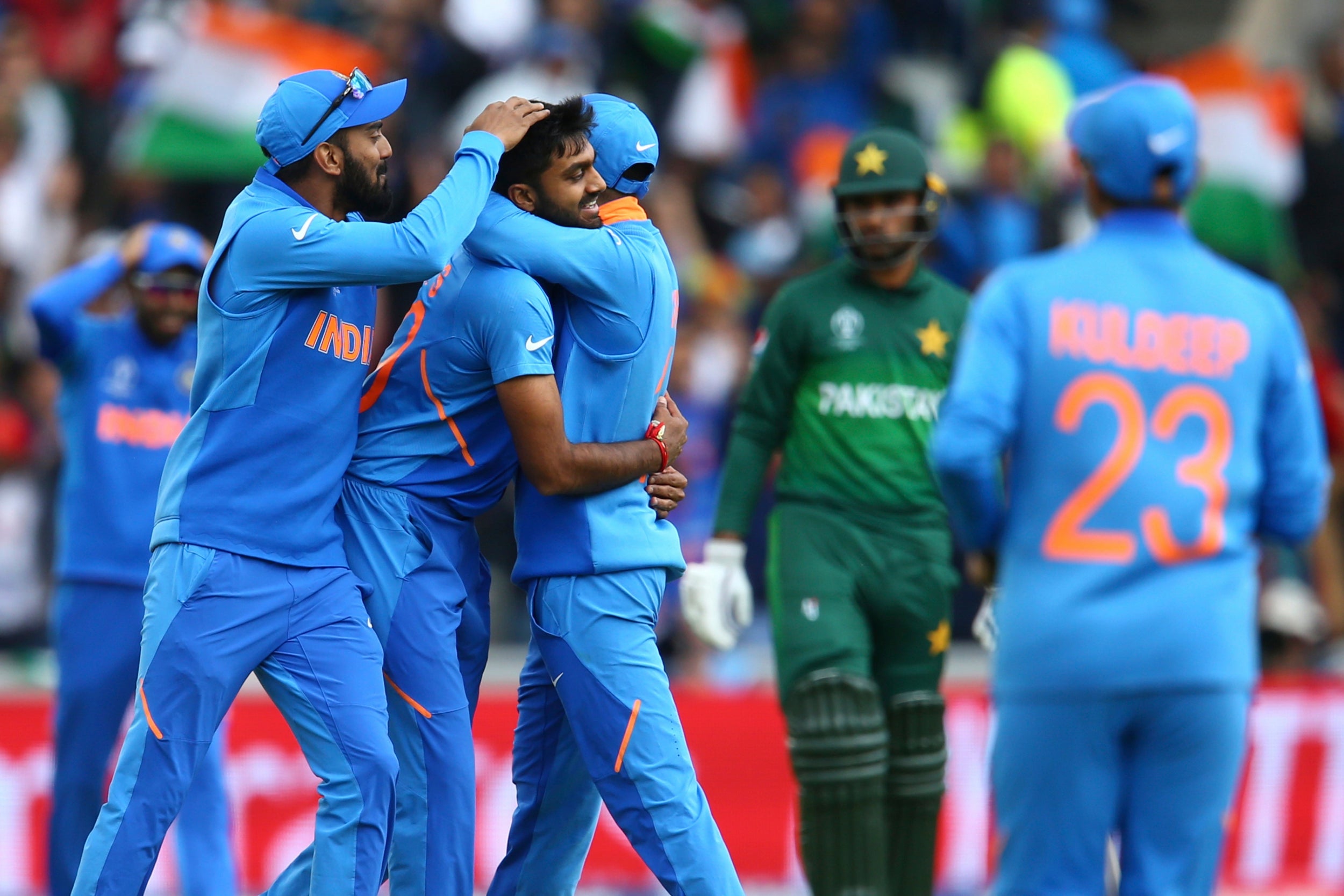 India’s Vijay Shankar, second left, celebrates after taking the wicket of Pakistan’s Imam-ul-Haq