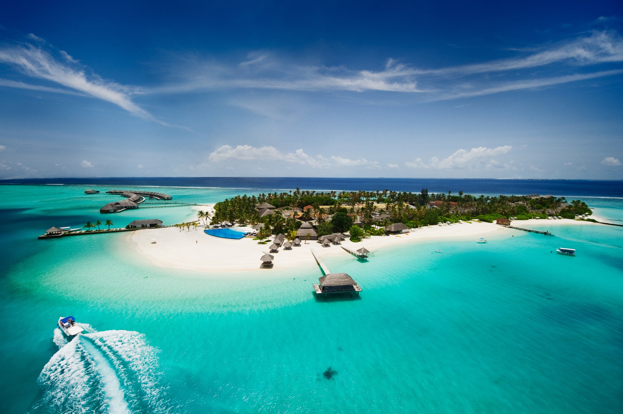 Swim in some of the world’s clearest turquoise waters in the Maldives (iStock)