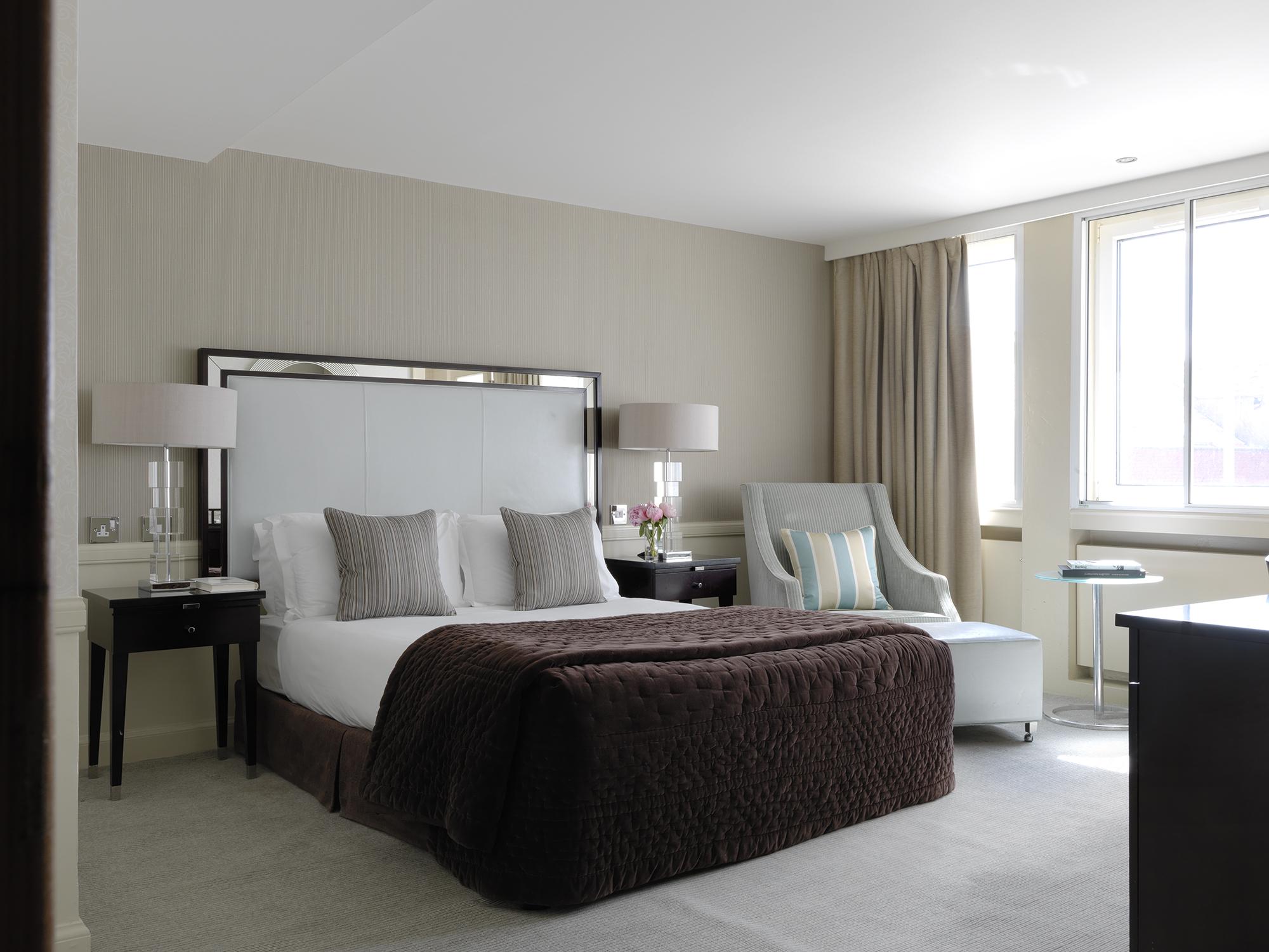 The Bristol is well situated on the city's busy Harbourside