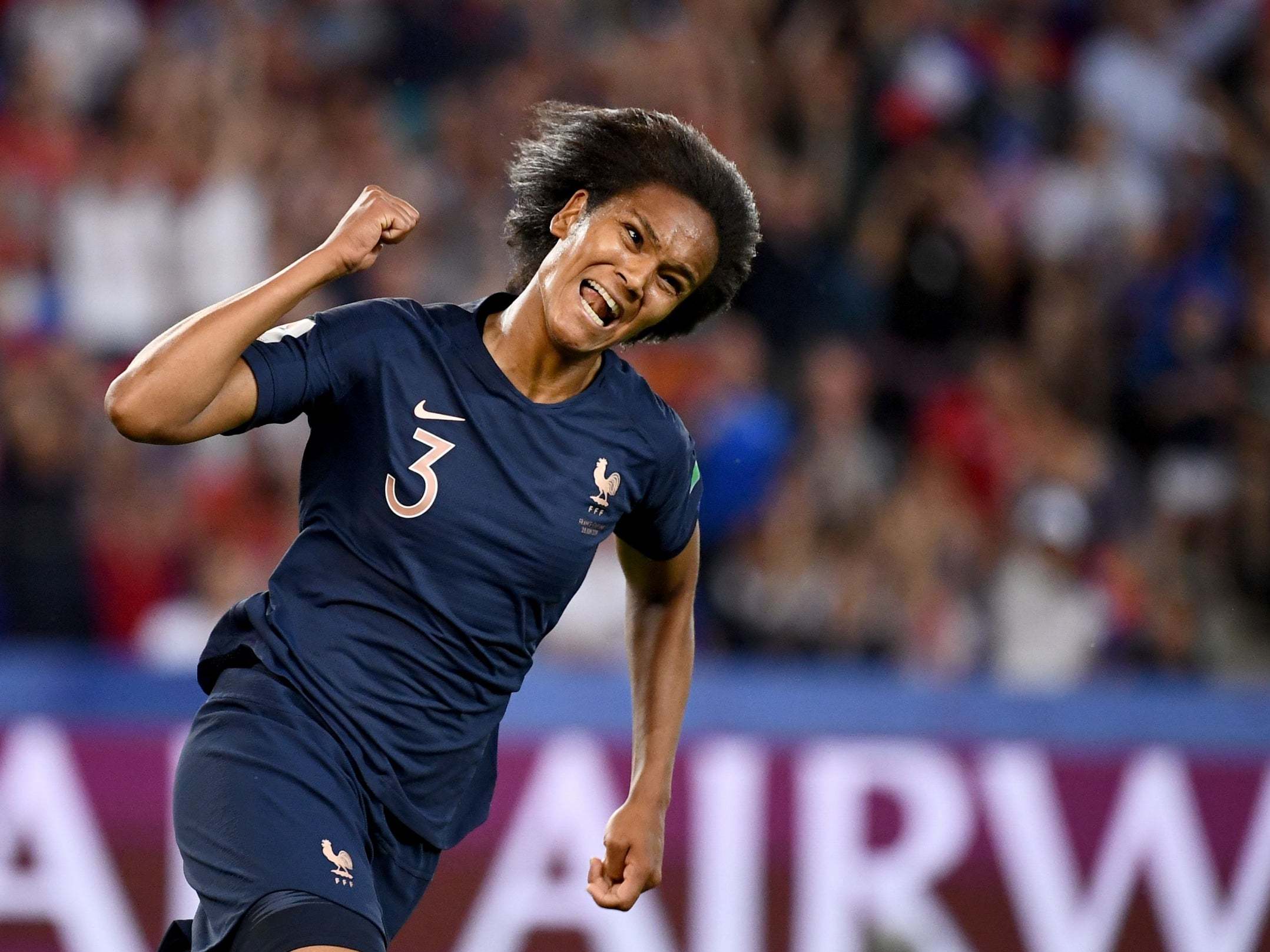 Wendie Renard gives France hope with a late header