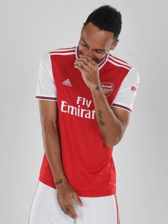 Pierre Emerick-Aubameyang models the home kit