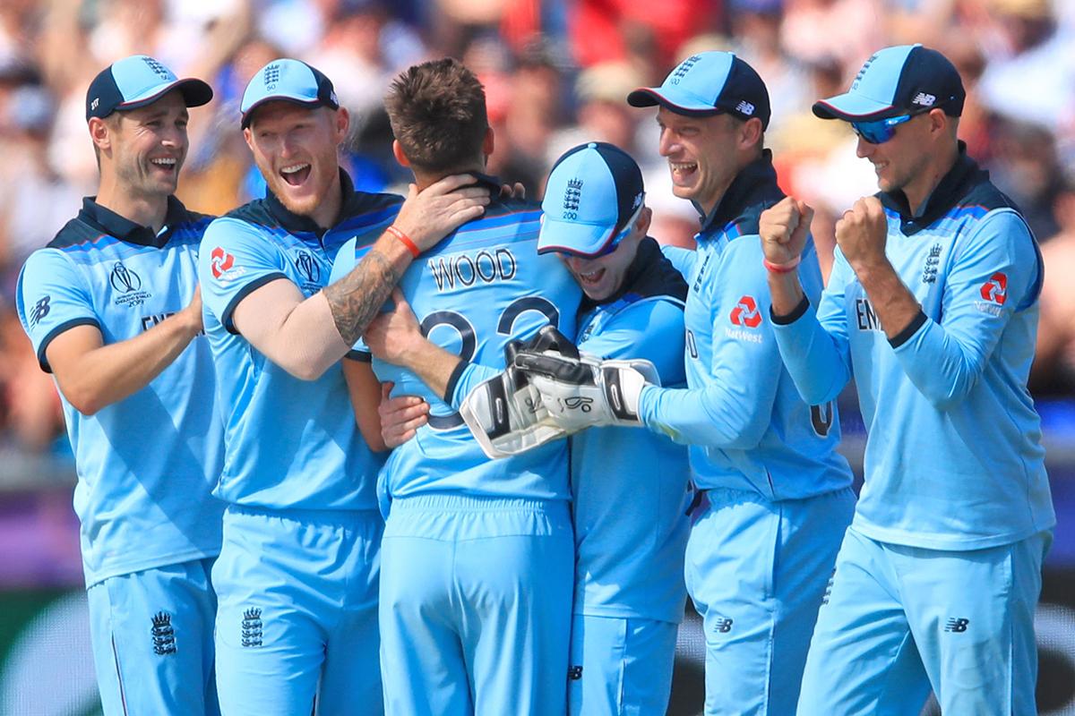 England celebrate vs New Zealand