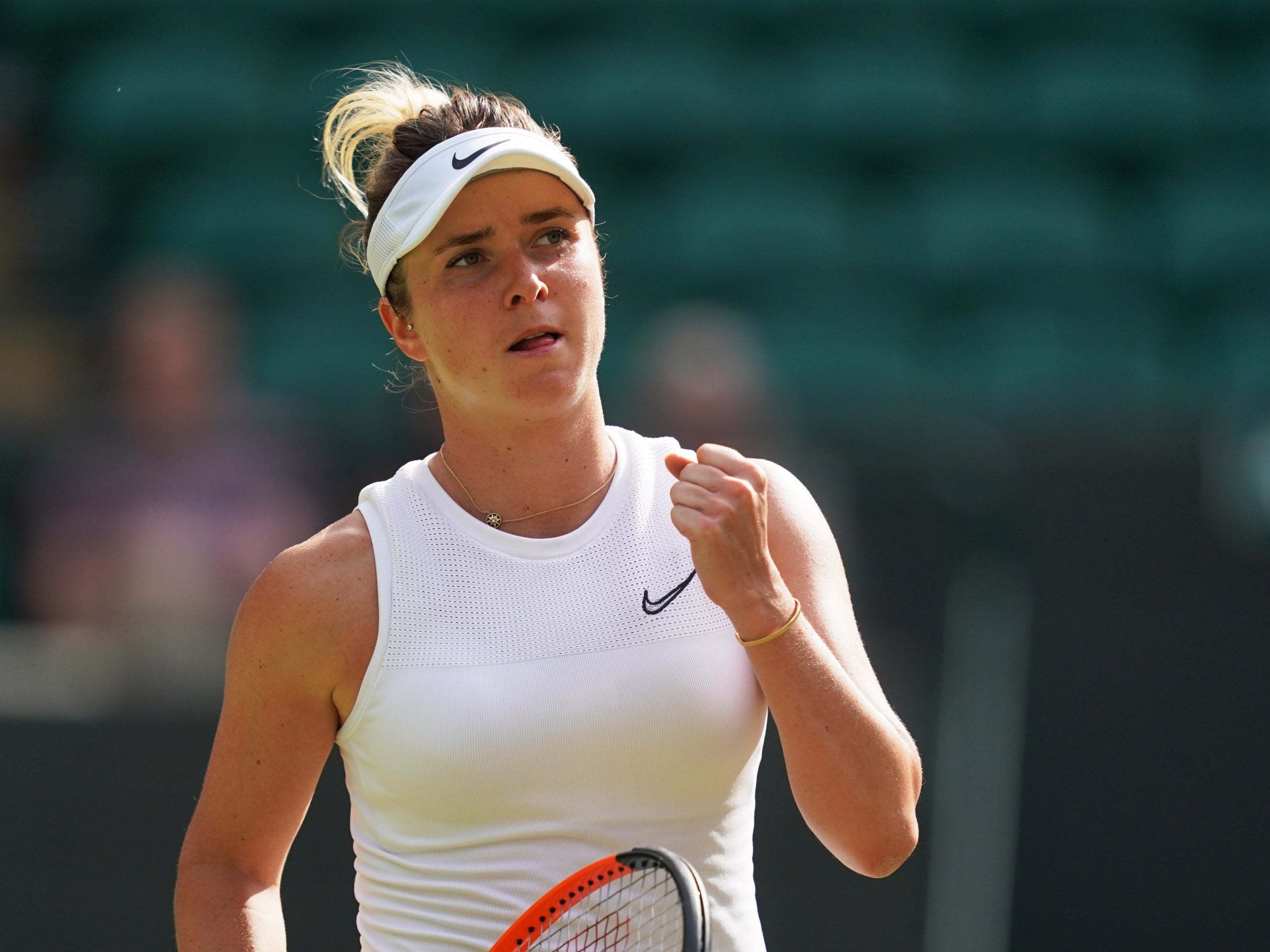 Svitolina edged past Muchova