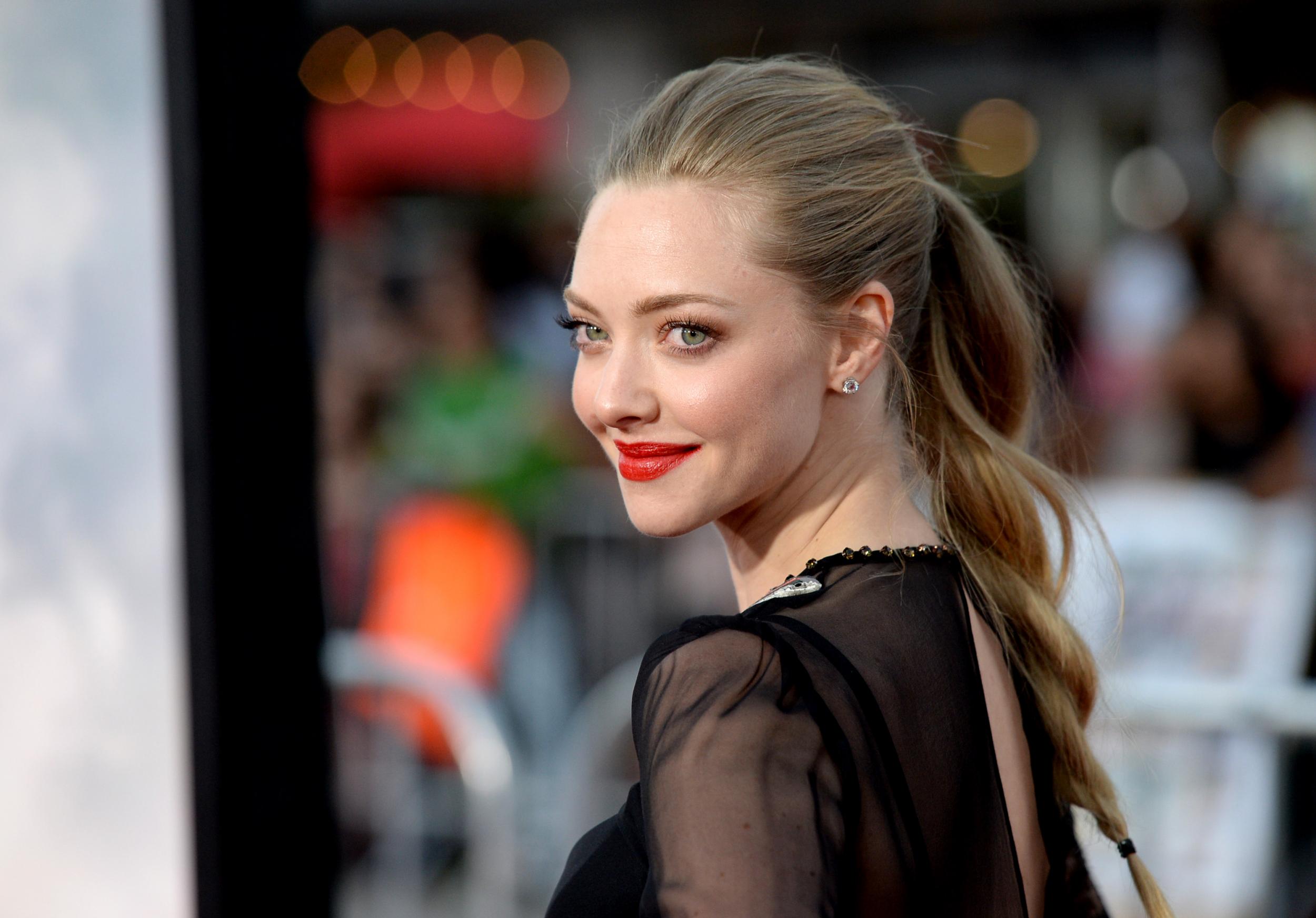 Actress Amanda Seyfried attends the premiere of Universal Pictures and MRC's "A Million Ways To Die In The West" at Regency Village Theatre on May 15, 2014 in Westwood, California.