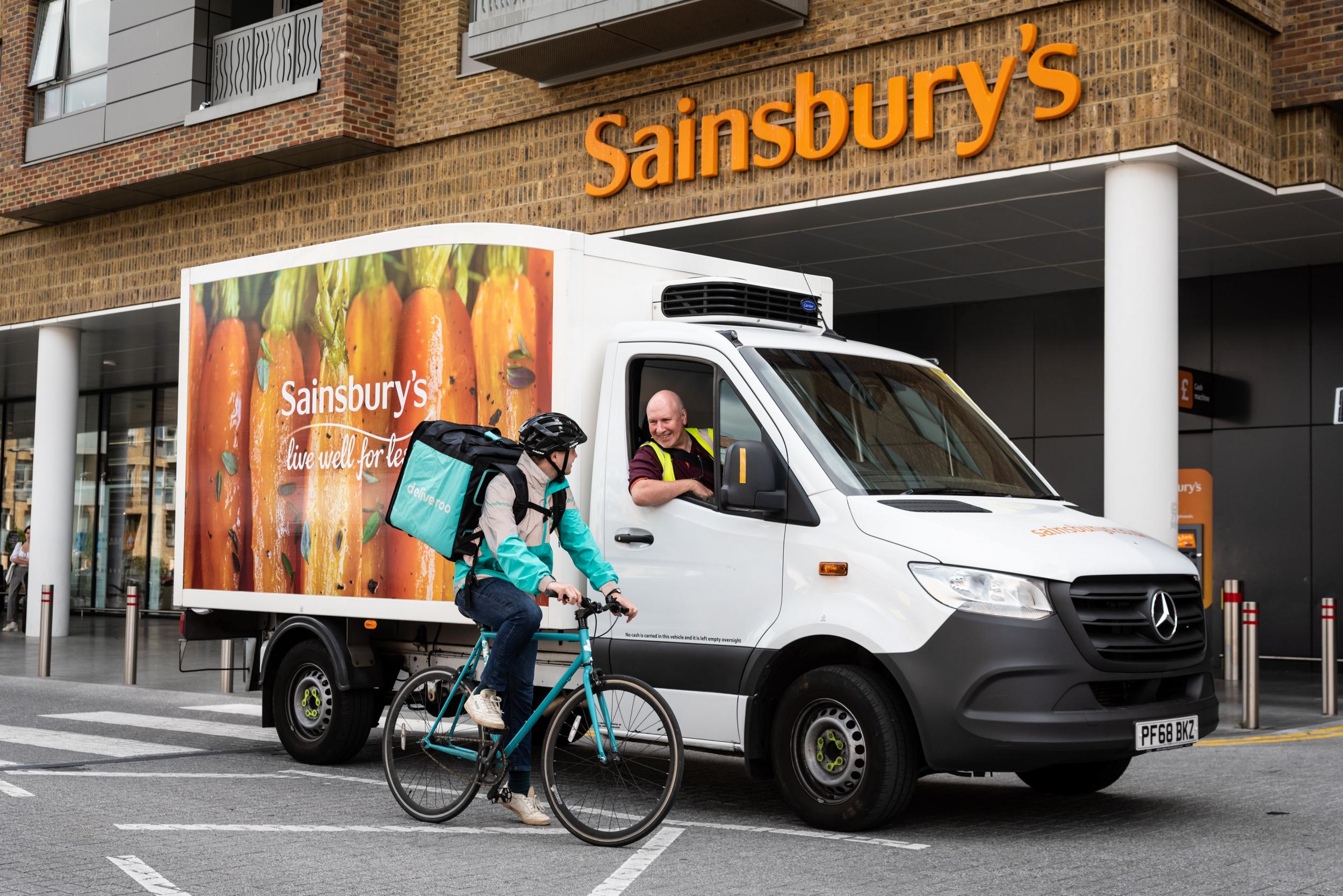 Sainbury’s and Deliveroo team up to offer hot takeaways, sweets and dips (Sainbury&amp;#039;s)