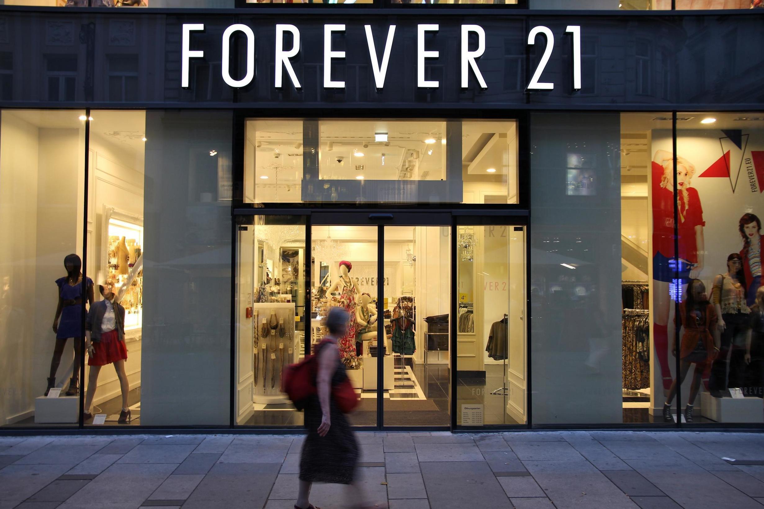 Forever 21 is facing backlash for sending Atkins weight-loss bars in online orders