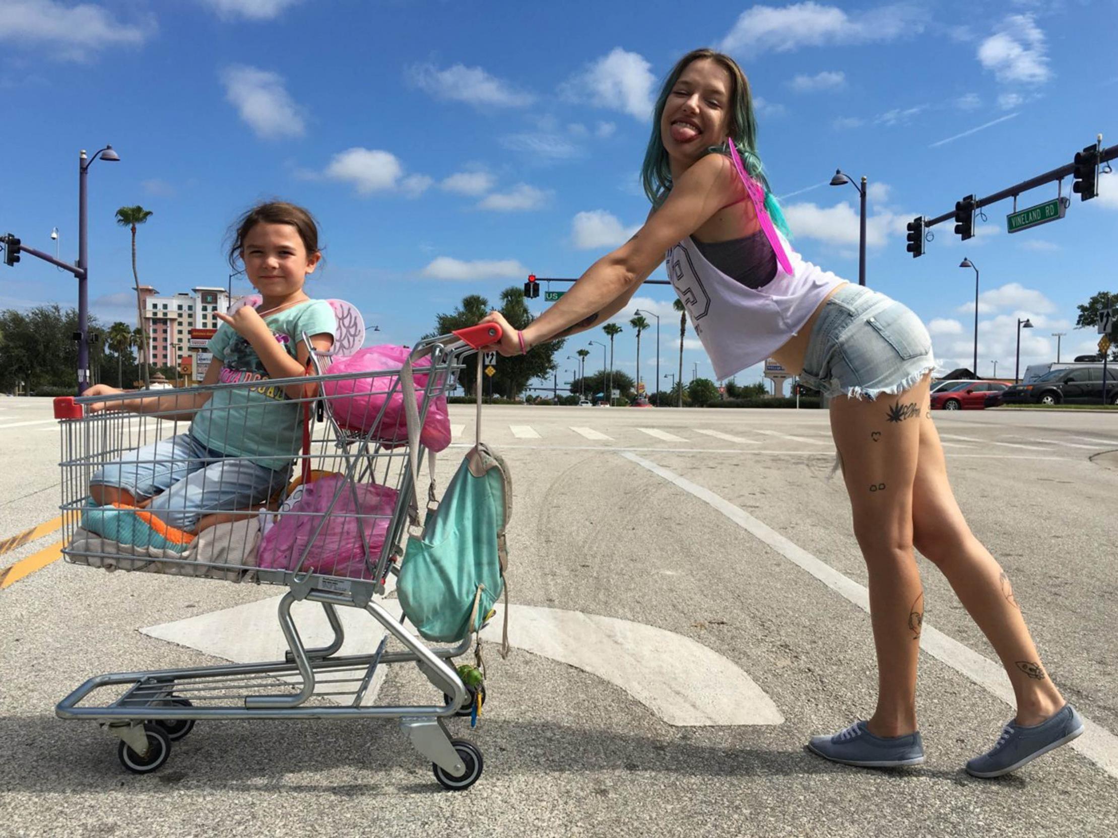 Vinaite alongside Brooklynn Prince in Sean Baker’s ‘The Florida Project’