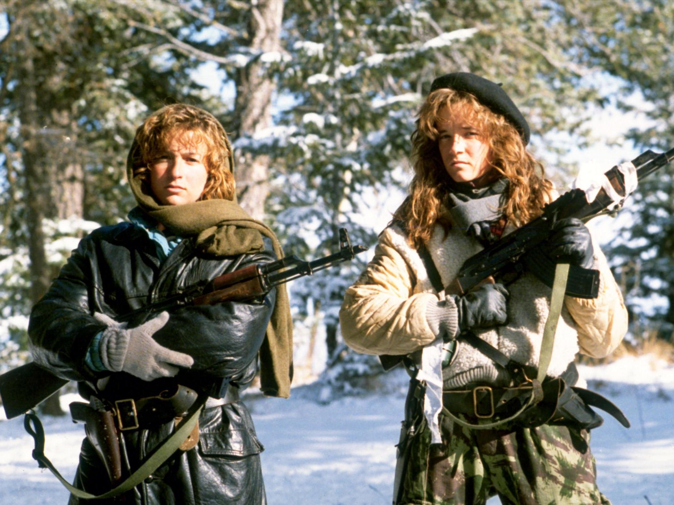 Packing heat: Jennifer Grey and Lea Thompson