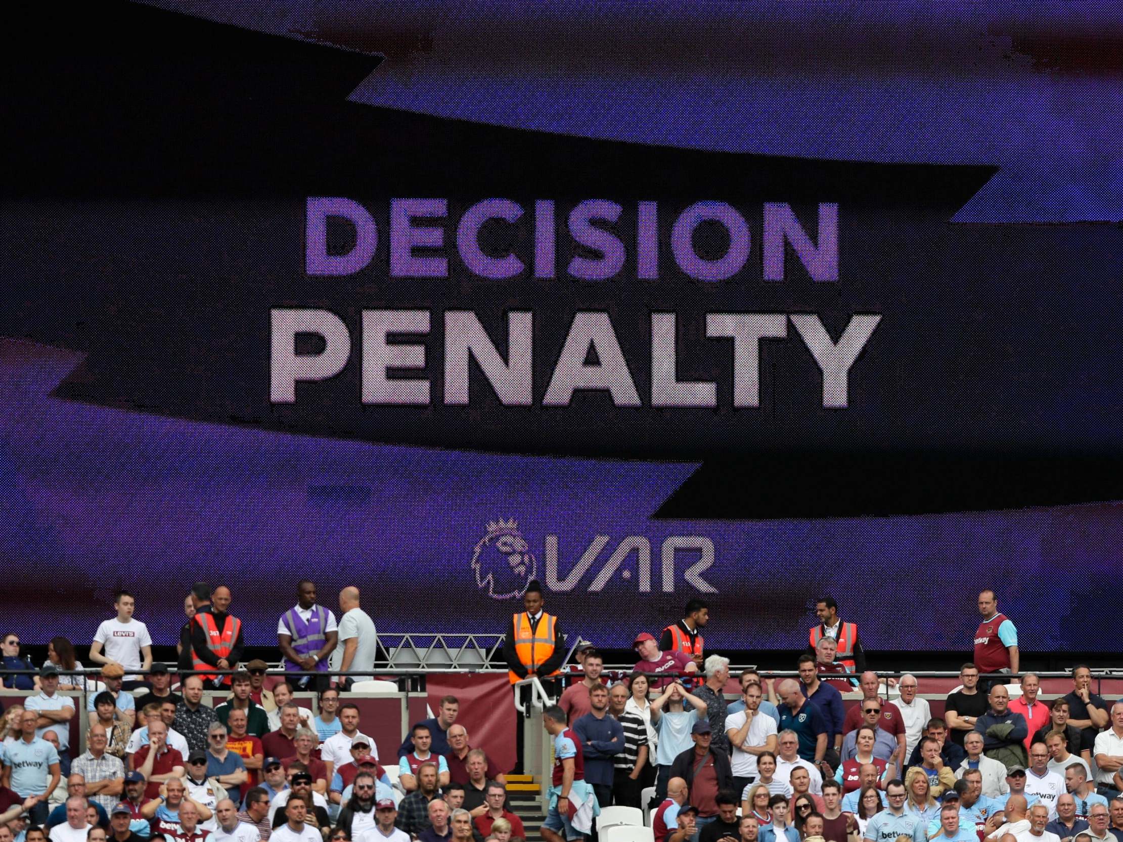 VAR played a big role in costing City a goal and handing them one minutes later