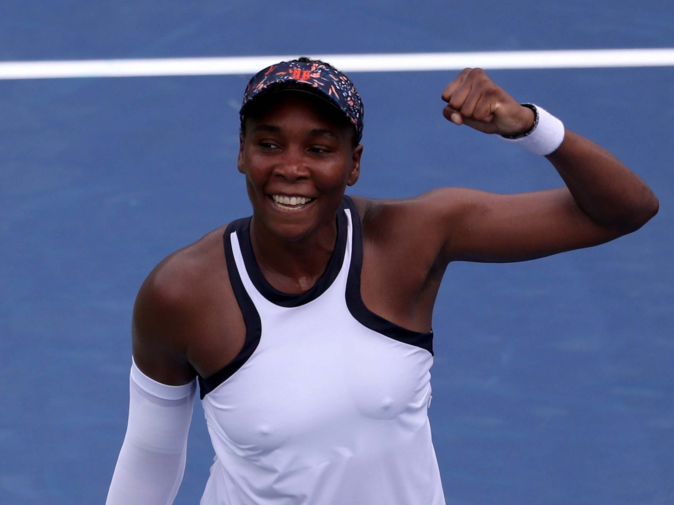 Venus Williams celebrates her win over Kiki Bertens