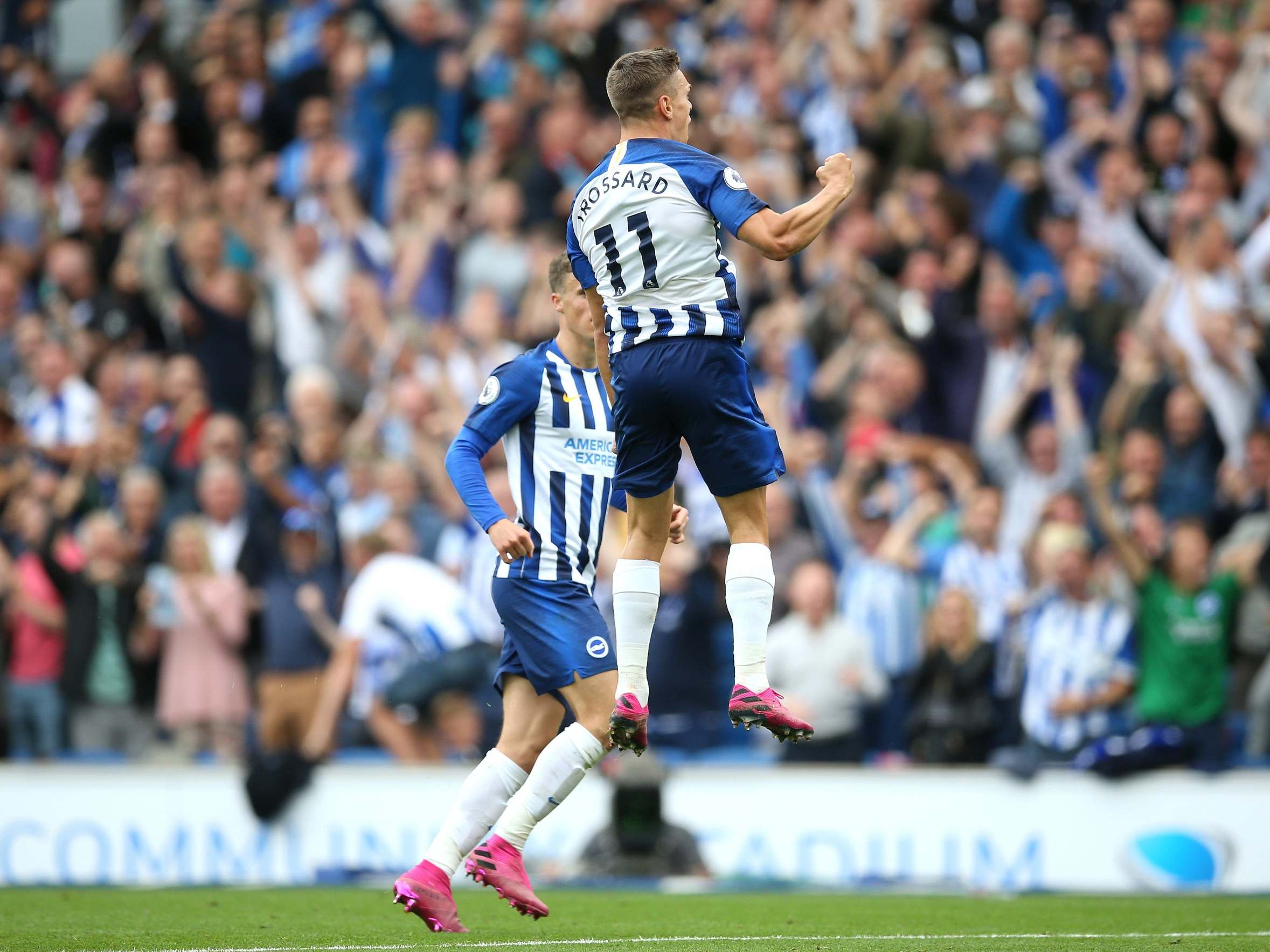 Leandro Trossard celebrates scoring