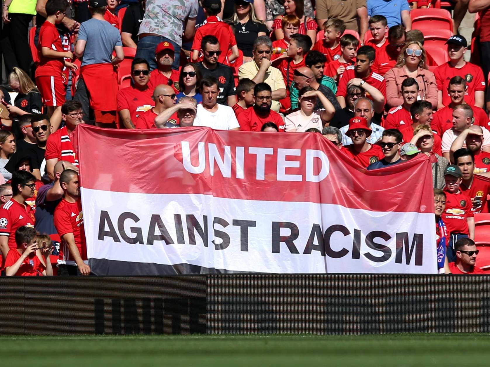 Man United fans respond to Pogba suffering racial abuse on Monday