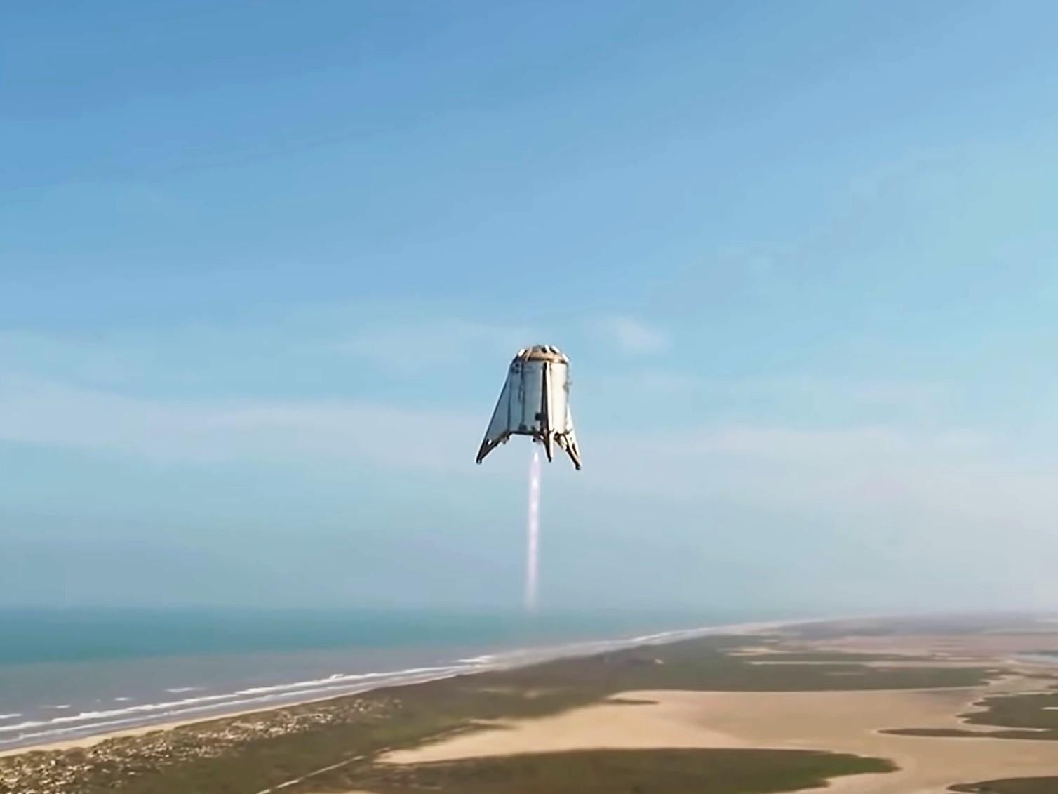 SpaceX’s Starhopper prototype flew for about one minute at a test launch in Texas