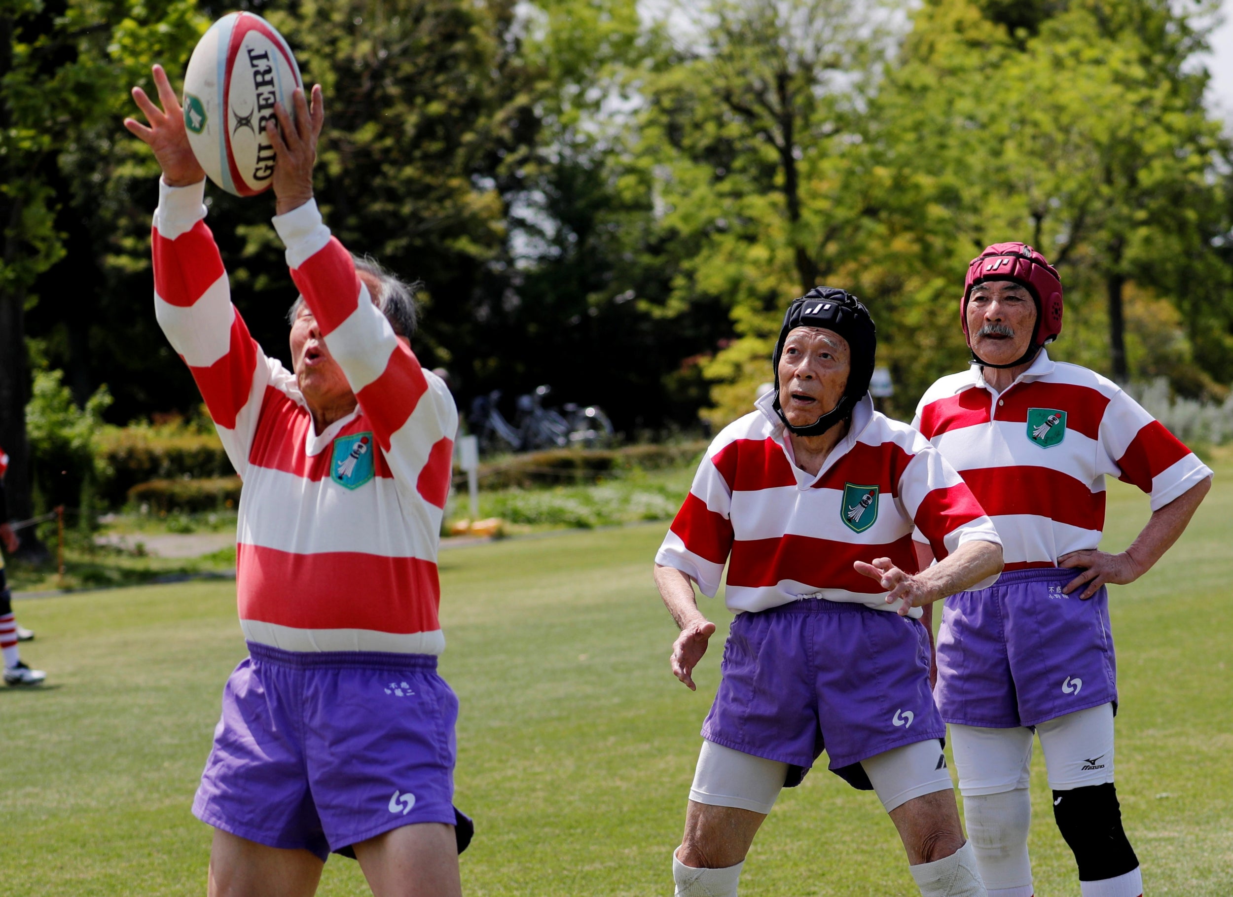 Ryuichi Nagayama practices before a match in Kumagaya