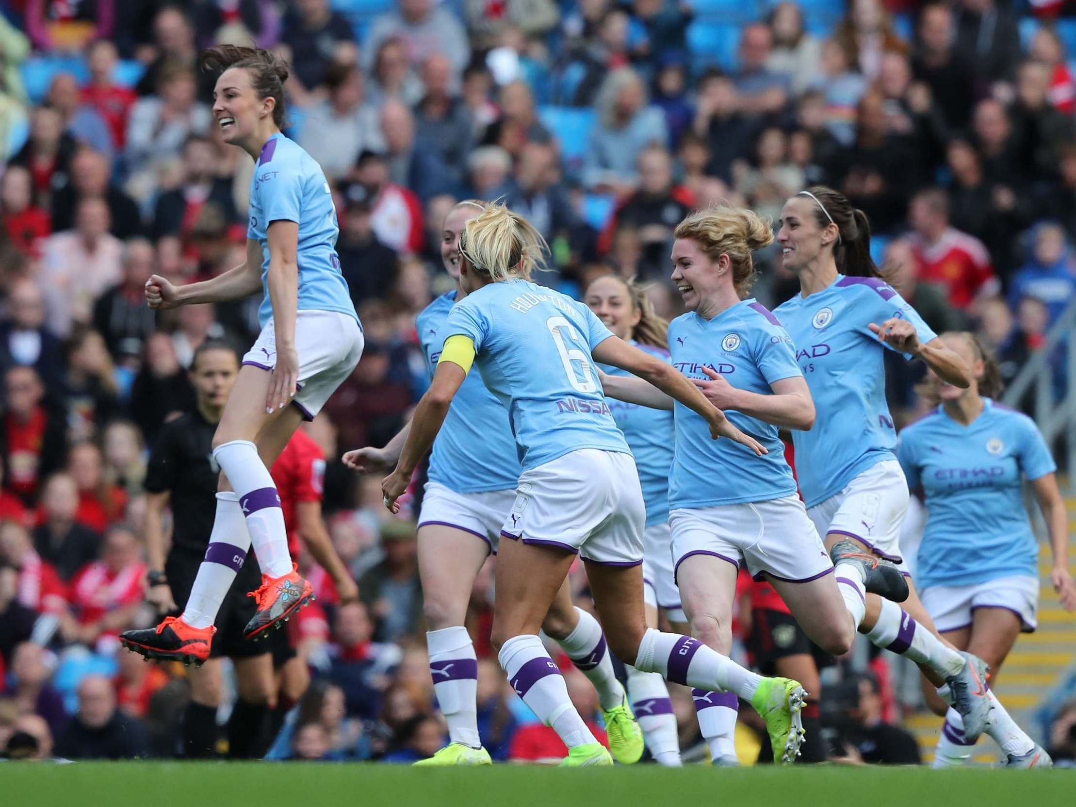 Caroline Weir's wonderful goal separated the sides