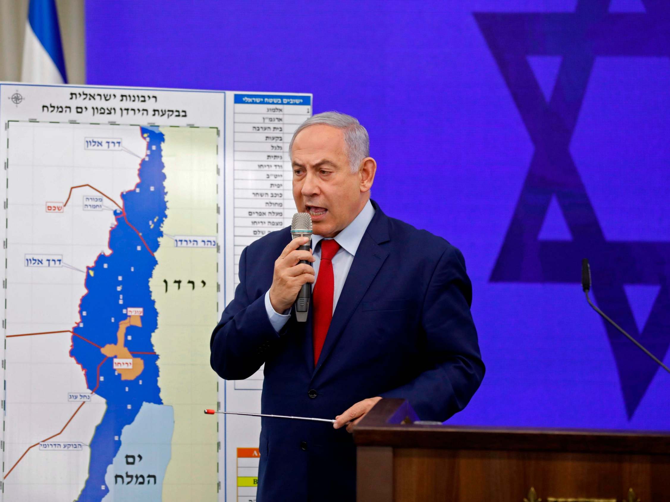 Benjamin Netanyahu outlined his controversial plans with a map