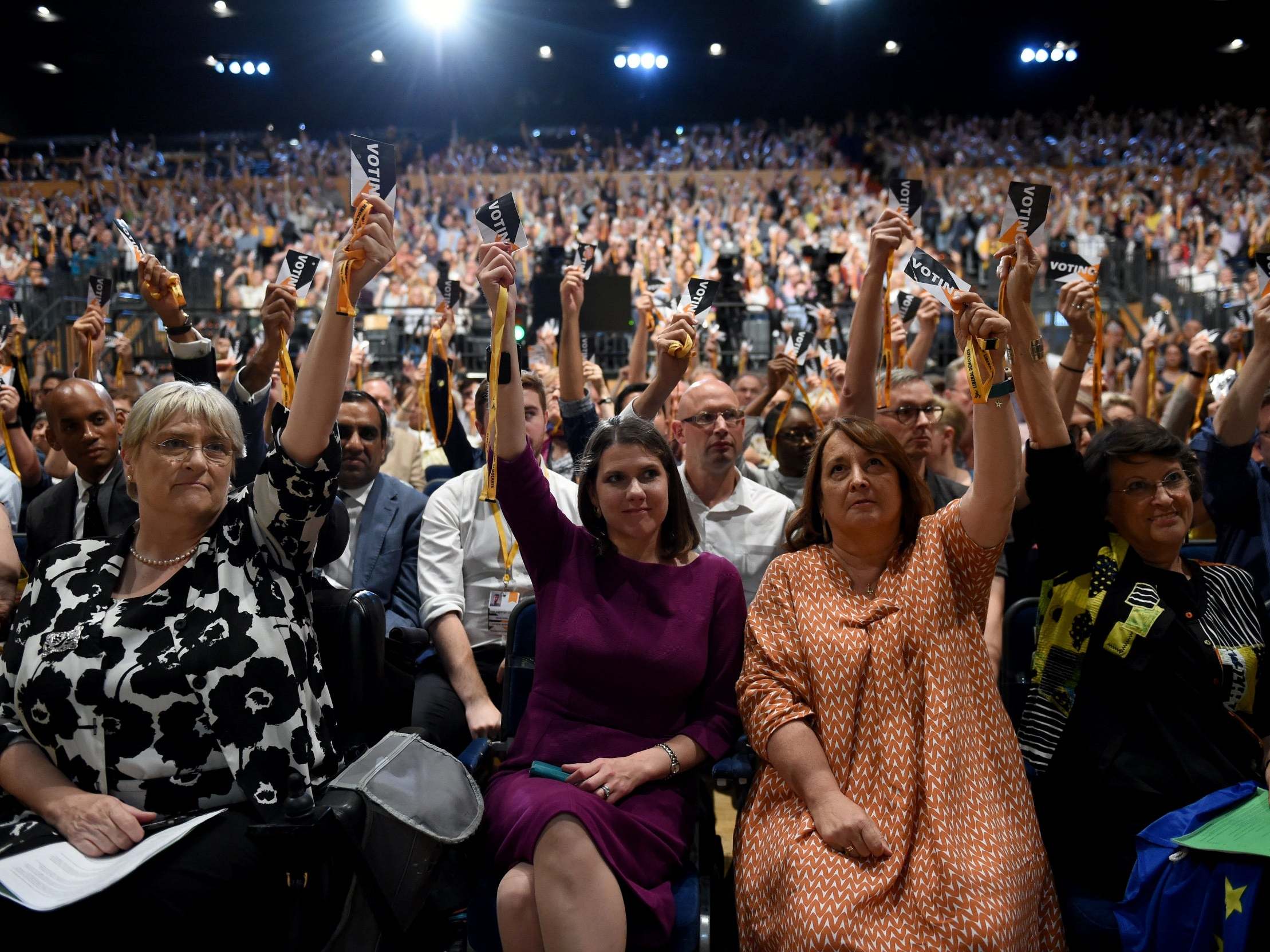 Jo Swinson joins Liberal Democrat delegates in Bournemouth in voting to block Brexit