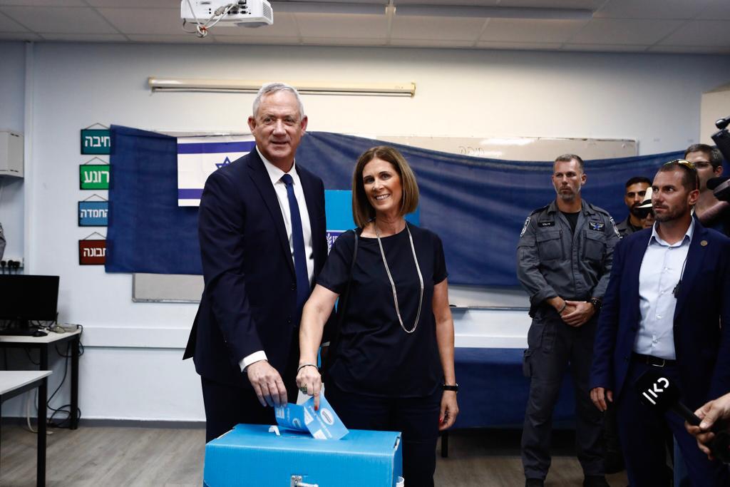 Benny Gantz voting in a Rosh Ha’Ayin polling station, central Israel, together with his wife Revital