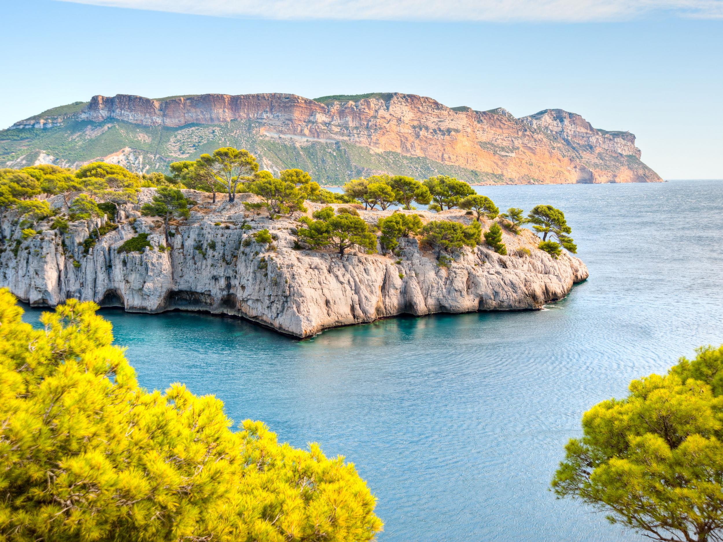 Will Gore travels rough terrain in the Calanques