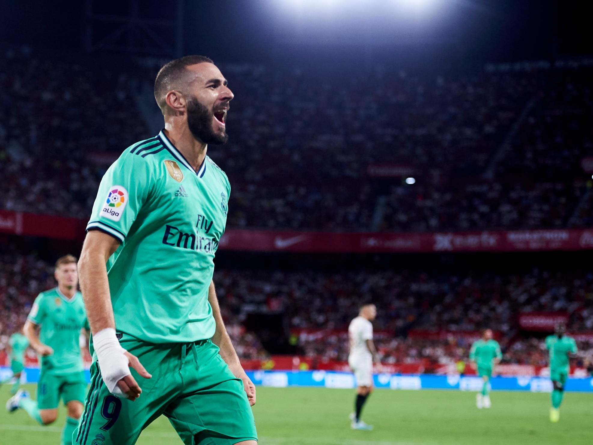 Benzema scores the winner for Real Madrid in Seville