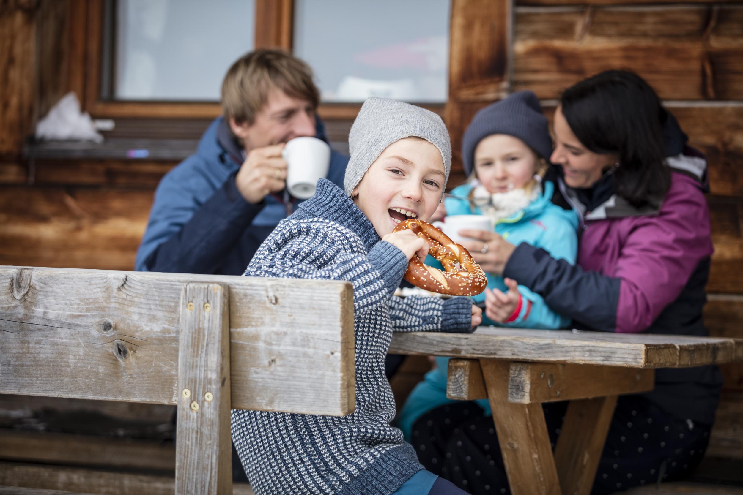 St Johann in Salzburg boasts a wide range of eating and drinking options. © TVB St Johann in Salzburg_MirjaGeh