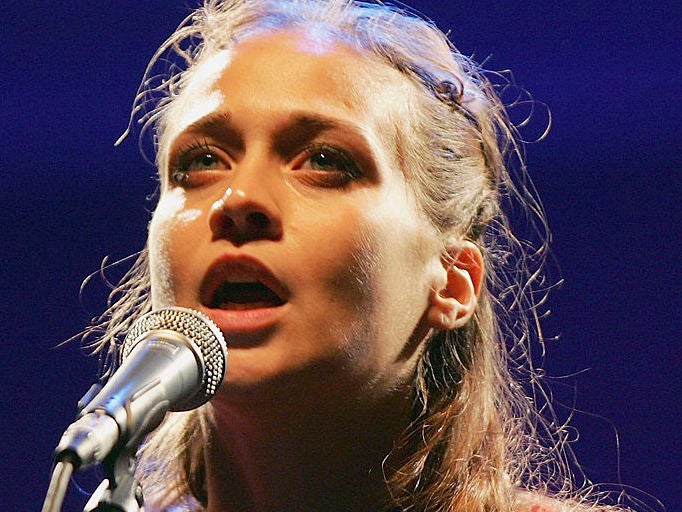 Musician Fiona Apple performs at a Hurricane Katrina benefit concert in 2005