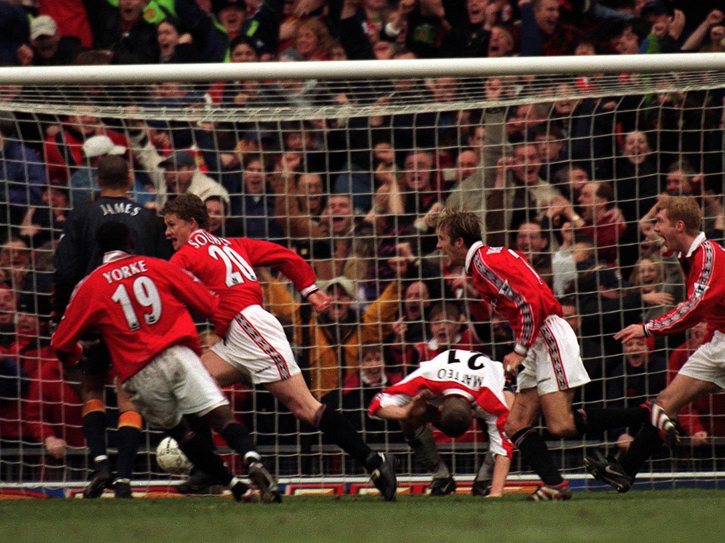 Ole Gunnar Solskjaer scores the winning goal against Liverpool in 1999