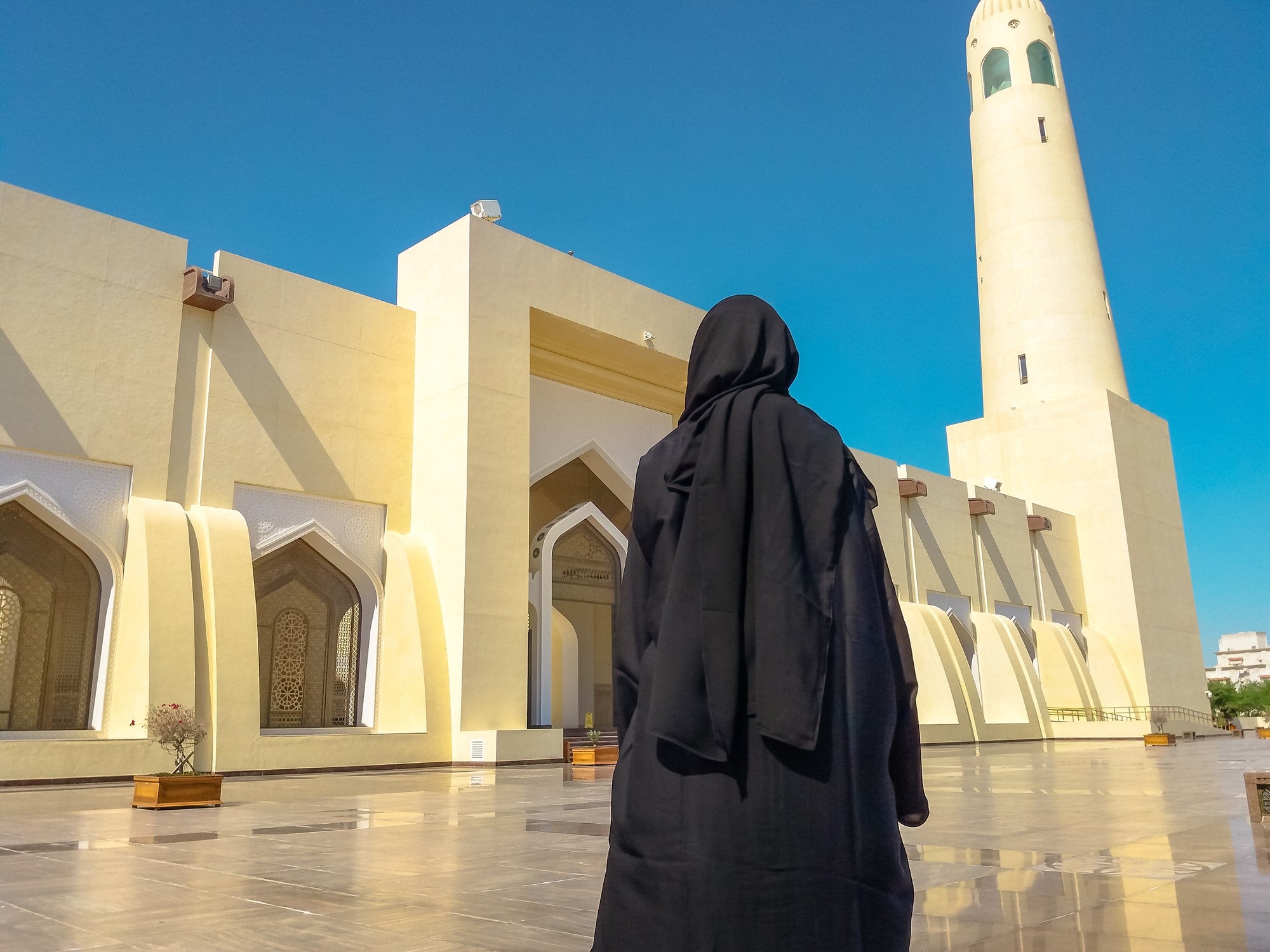 Tourists will be allowed into Saudi Arabia for the first time, as long as they dress modestly