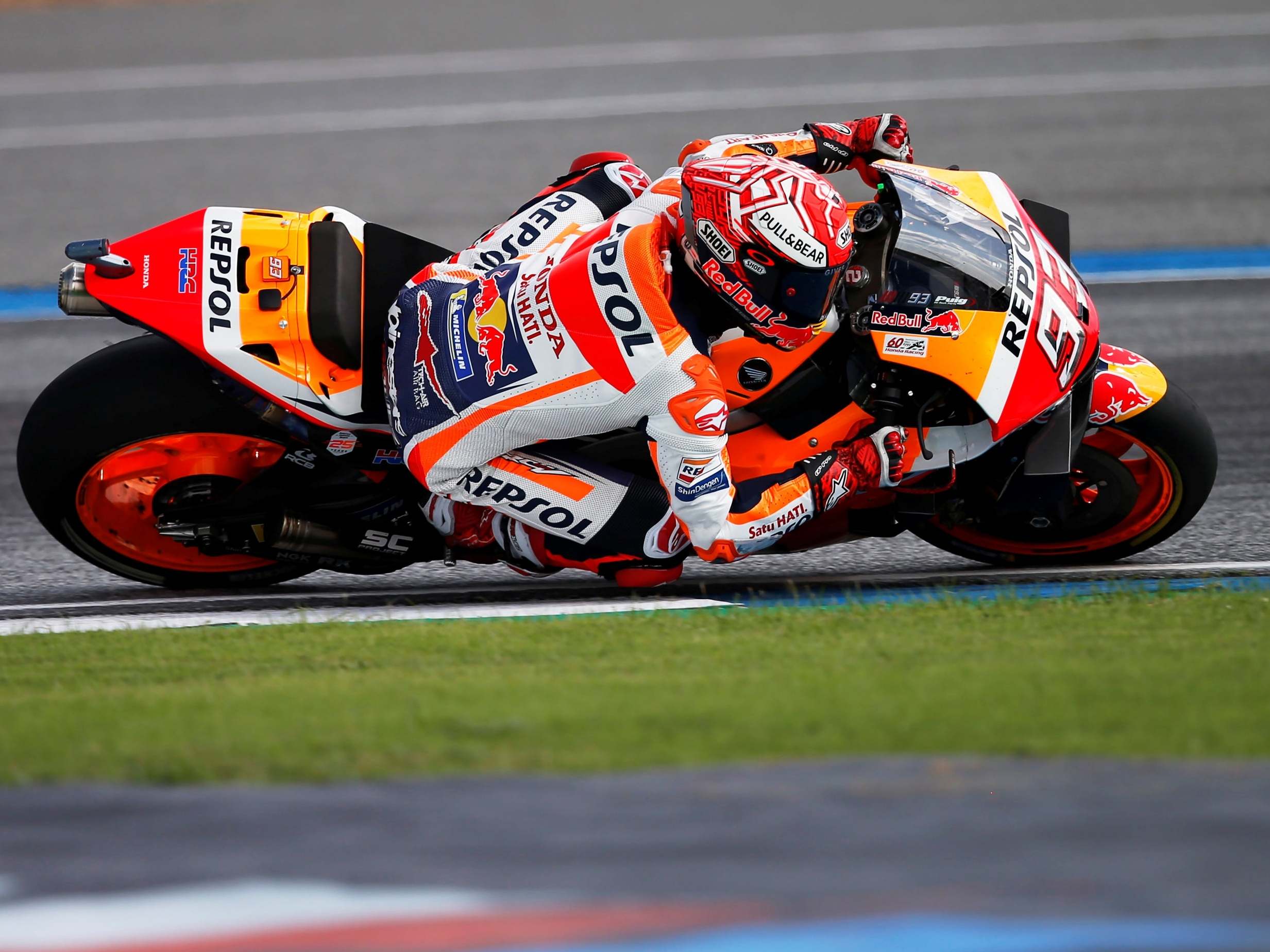 Marc Marquez en route to victory at the Chang International Circuit