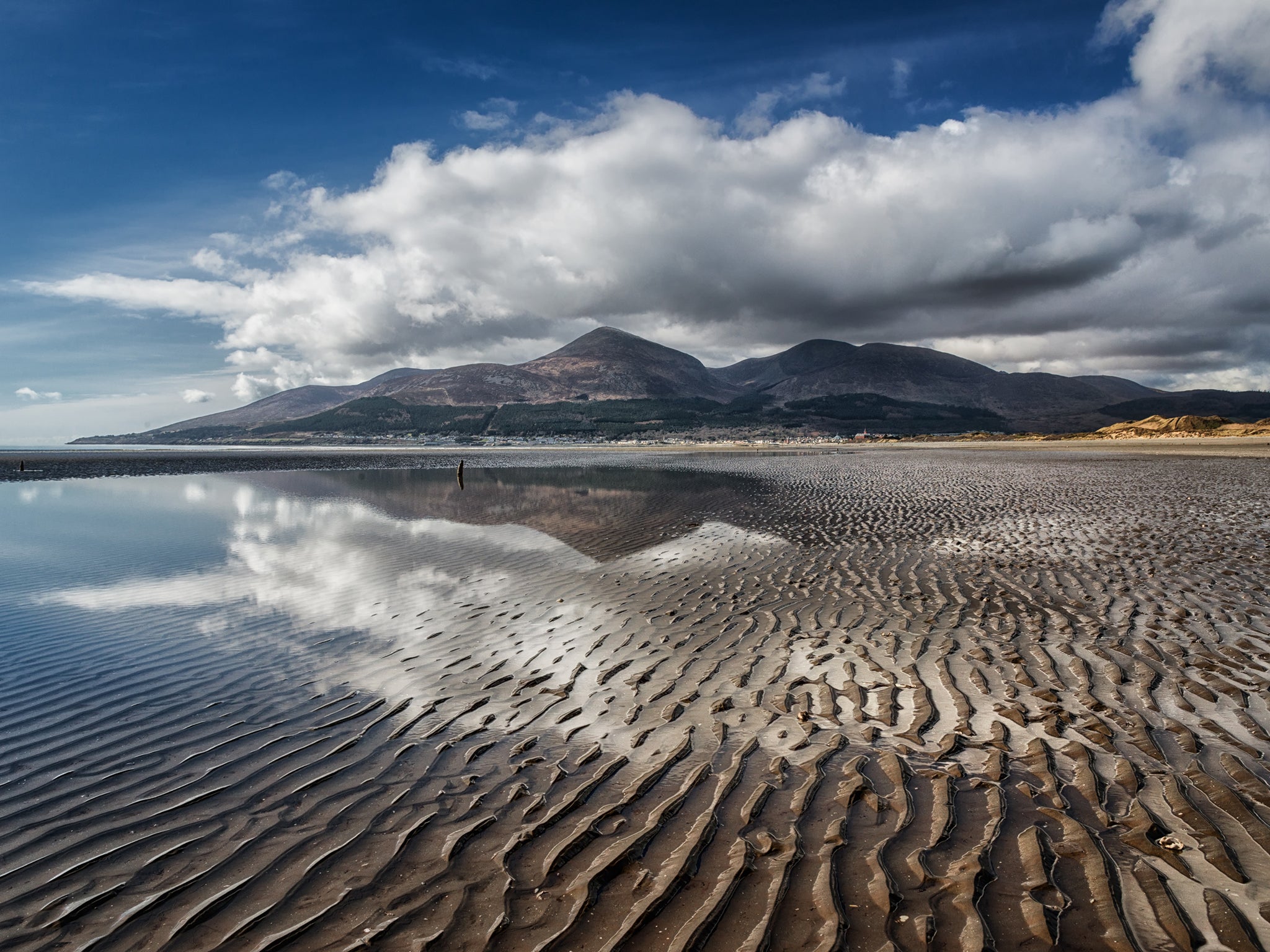 The Mourne Mountain range includes the highest mountain in Northern Ireland