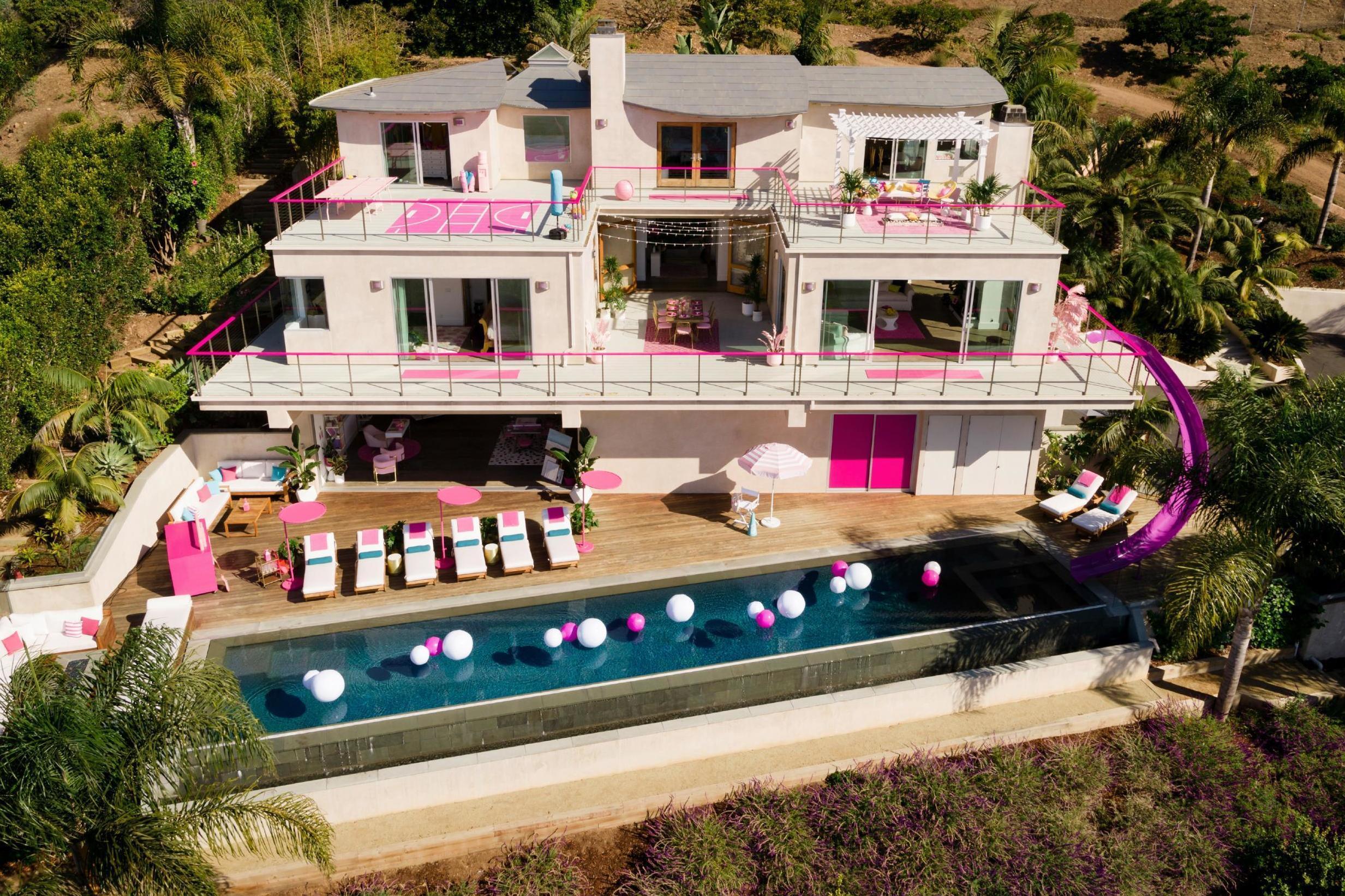 You can now rent Barbie's Dreamhouse (Airbnb)