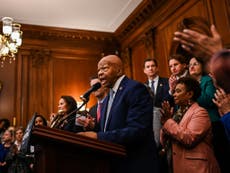 Elijah Cummings: US politician who forcefully opposed Trump in congress