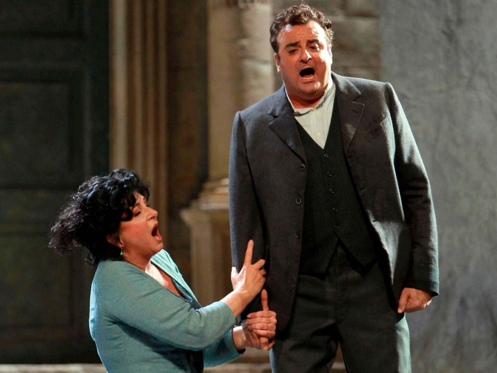 Giordani and Ildiko Komlosi perform in ‘Cavalleria rusticana’ in Barcelona, 2011